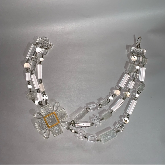 RARE! auth CHANEL triple strand CC logo Italian Resin STATEMENT bib NECKLACE A94 - Picture 12 of 16